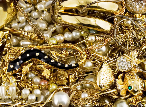 алмазы и золото
 