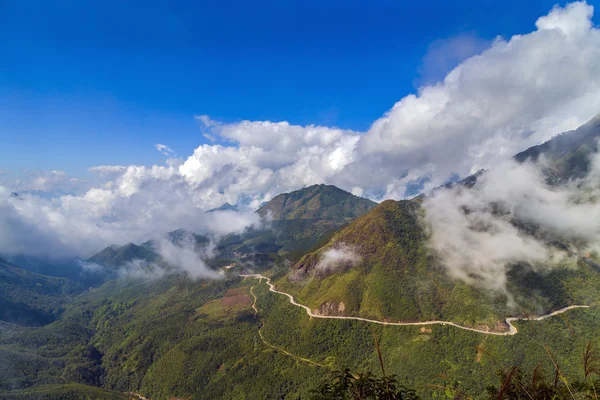 Vietnam Fansipan mountain Landscape adventure — Stock Photo, Image