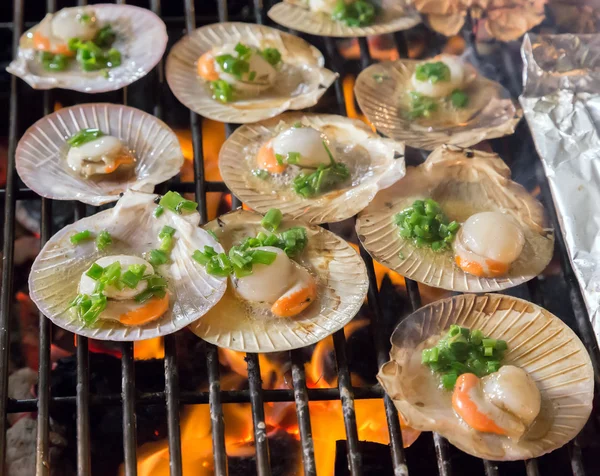 Стейки на грилі для приготування морепродуктів . — стокове фото