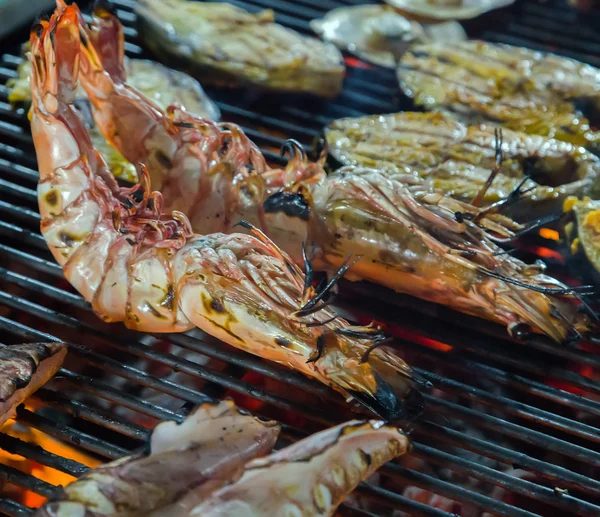 Frutti di mare gamberetti malesi Barbecue Grill — Foto Stock