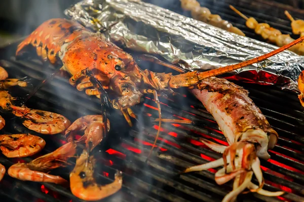 海鲜虾烧烤 — 图库照片