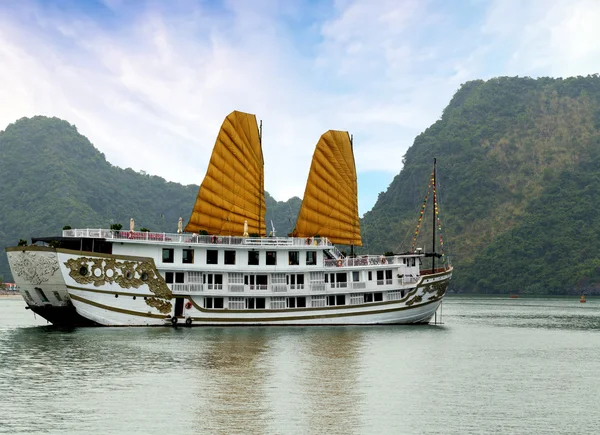 Turismo Ha Long Bay — Foto Stock