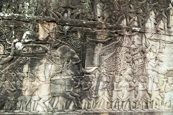 Bas-reliëf op de muur, Angkor, Cambodja — Stockfoto