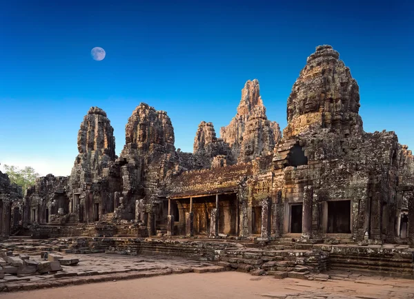 Tapınak Bayon, Angkor mahvetti,