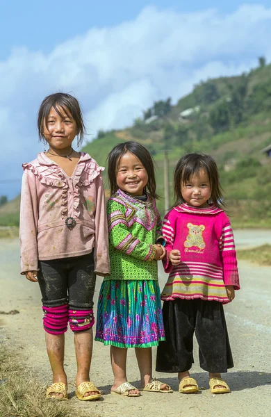Niños Sapa, Lao Cai, Vietnam — Foto de Stock