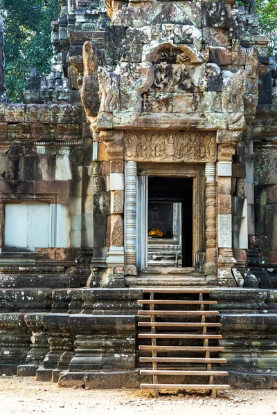 Escalera Angkor Wat, templo Khmer —  Fotos de Stock