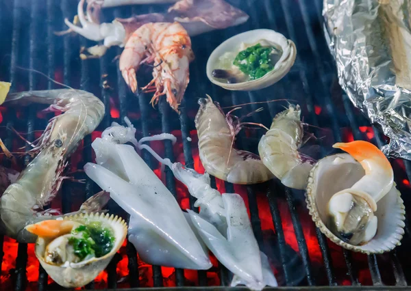 Barbacoa cocina mariscos . — Foto de Stock