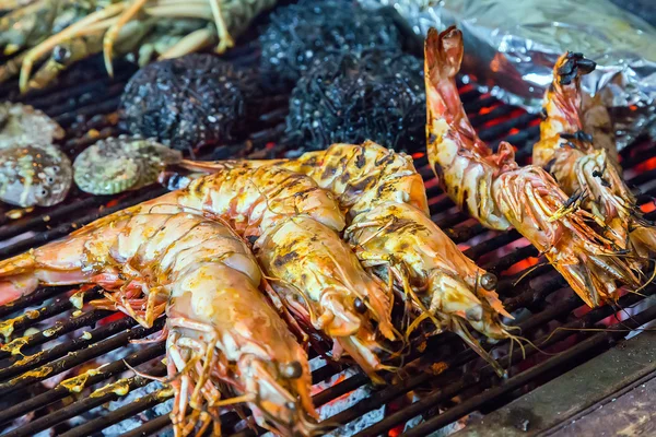 Camarones tigre comida barbacoa — Foto de Stock