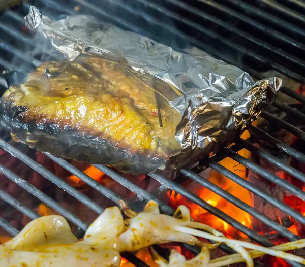 Ryb grill Grill — Zdjęcie stockowe