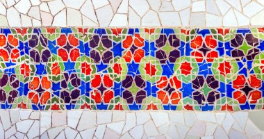Mozaik duvar Barcelona Gaudi
