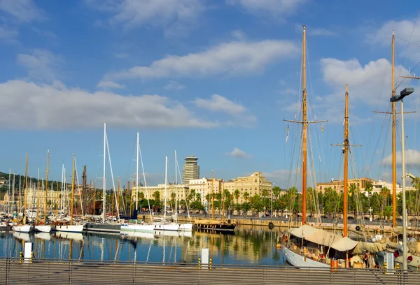 Arquitecturas en Barcelona, España — Foto de Stock