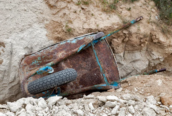 Old wheelbarrow cart — Stock Photo, Image