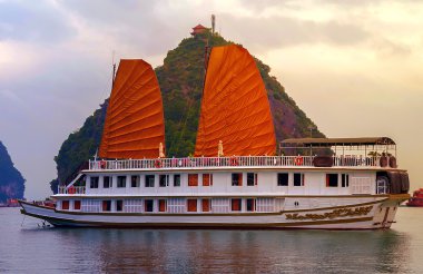 Ha Long Bay manzara