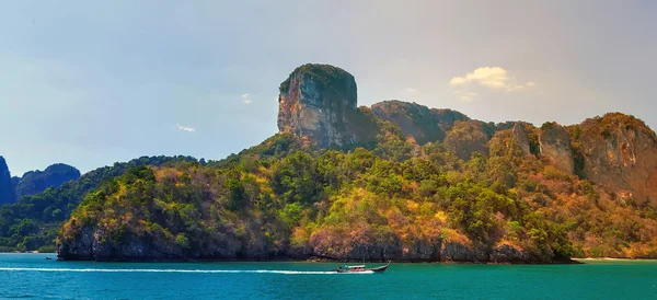 Halong-hegység dél-kínai-tenger — Stock Fotó