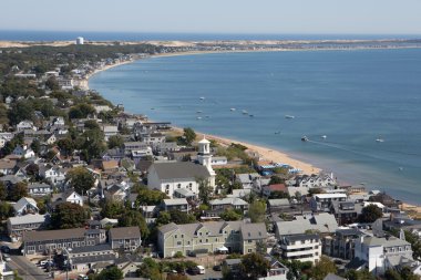 Cape Cod sahil, Pilgrim Anıtı, Massachusetts görüntülendi 