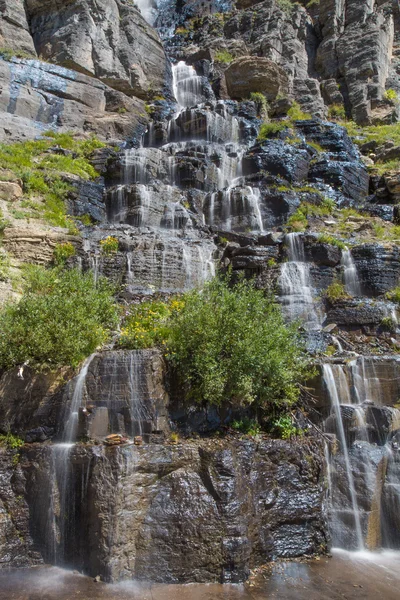 Waterval in glacier national park — Stockfoto