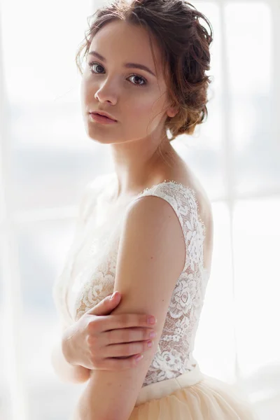 Beautiful bride in white dress — Stock Photo, Image