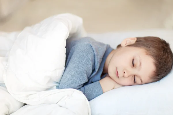 Retrato del niño dormido —  Fotos de Stock