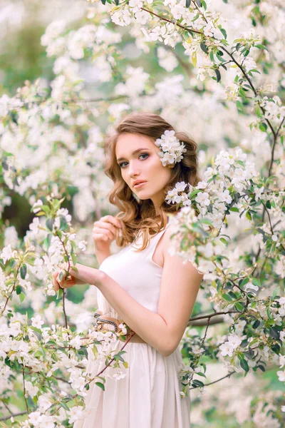 Belleza en el parque floreciente — Foto de Stock