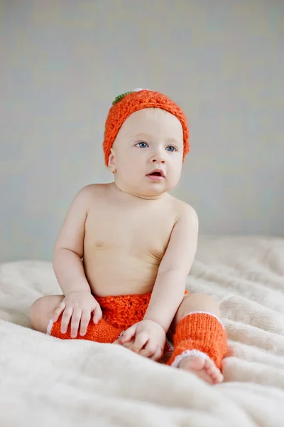 Een grappige baby — Stockfoto