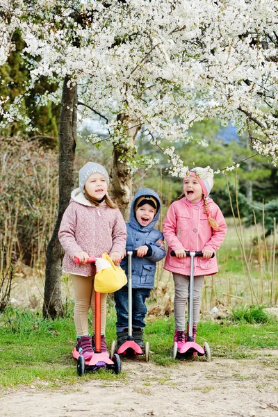 Tři zvláštní batolata — Stock fotografie