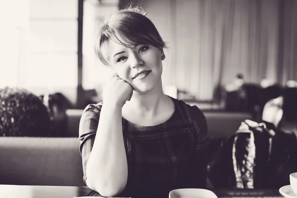 Redhead woman in cafe — Stock Photo, Image