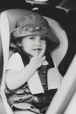 Arabada çocuklar için bir güvenlik.