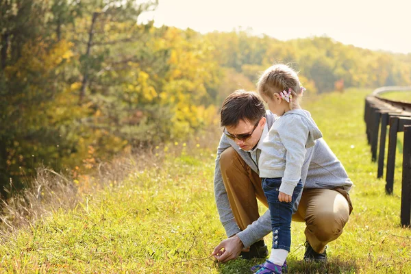 Father and toddler daughter — Stock Photo, Image