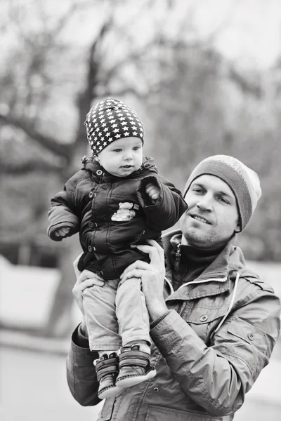 Vater und kleiner Sohn — Stockfoto