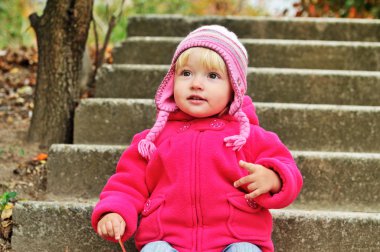 Sonbahar zaman içinde bebek