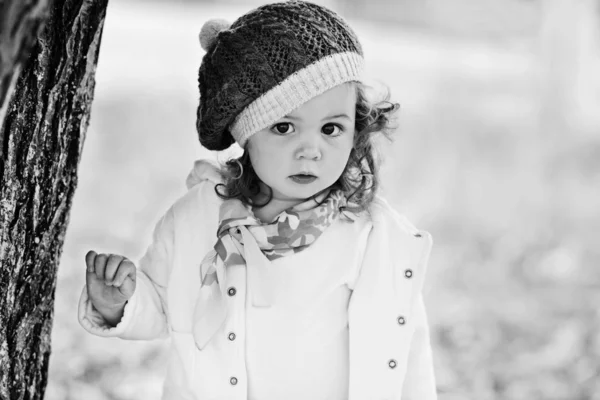 Υπέροχο μικρό παιδί κορίτσι — Φωτογραφία Αρχείου