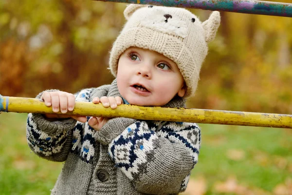 Liten pojke — Stockfoto