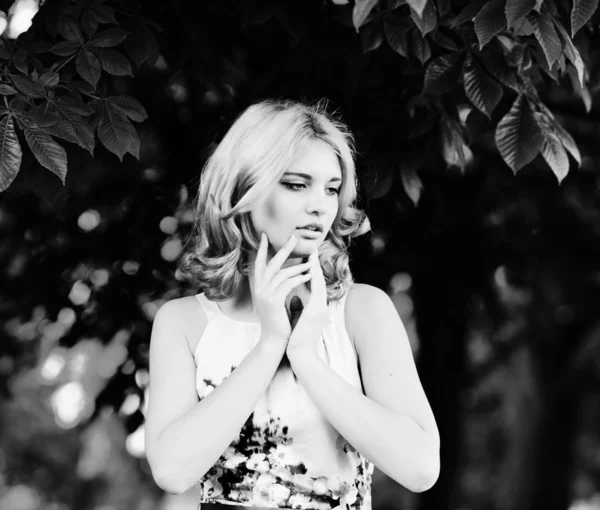 Summer portrait of teen girl — Stock Photo, Image