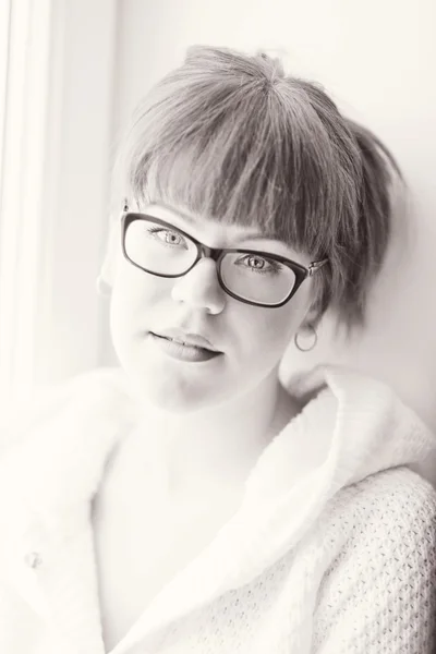 Young woman with glasses — Stock Photo, Image