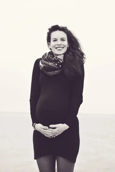 Happy pregnant woman — Stock Photo, Image