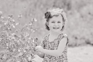 güzel bebek kız bahar