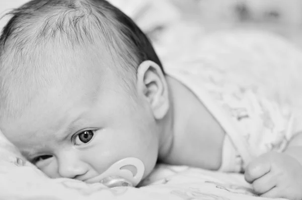 Il bambino non può tenere la testa — Foto Stock