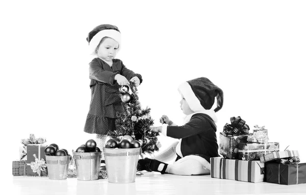 Twee kleine santa helpers — Stockfoto