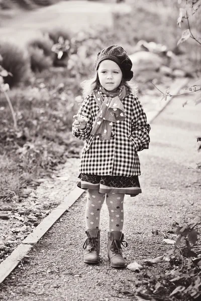 Fashion little girl — Stock Photo, Image