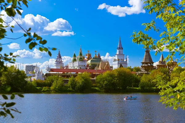 Izmailovo Kremlin ve göl - Moskova Rus