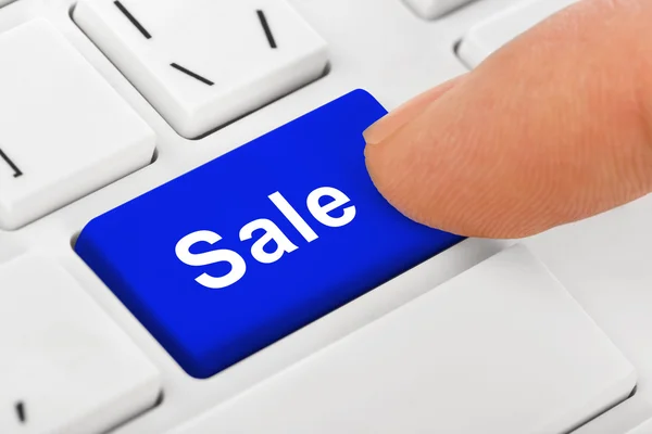 Computer notebook keyboard with Sale key — Stock Photo, Image