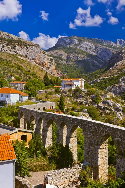 Aquädukt in der Altstadt von Bar - Montenegro — Stockfoto