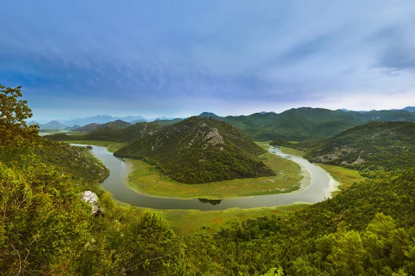 Rivière Rijeka Crnojevica près du lac Skadar - Monténégro — Photo