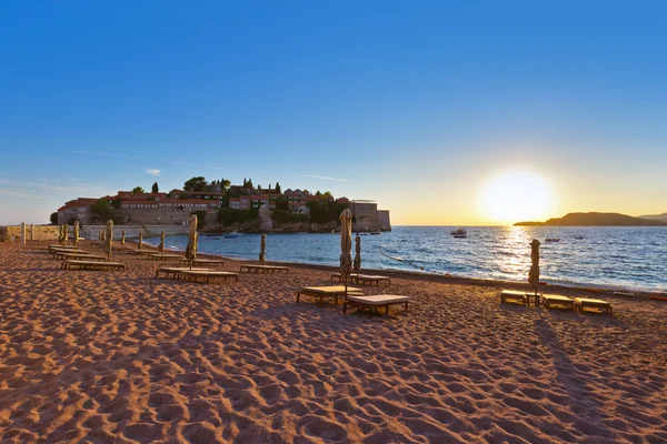 Stranda i Sveti Stefan - Montenegro – stockfoto