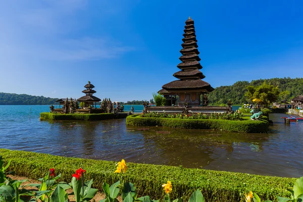 Ulun Danu 사원-발리 섬 인도네시아 — 스톡 사진