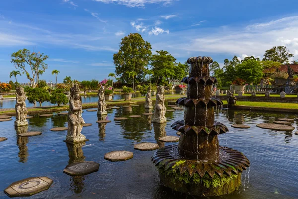 Водный дворец Тирта - остров Бали Индонезия — стоковое фото