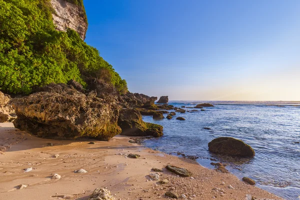 Spiaggia di Suluban a Bali - Indonesia — Foto Stock