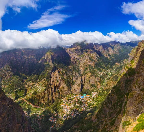 Villaggio Montagna Madeira Portogallo Sfondo Del Viaggio — Foto Stock