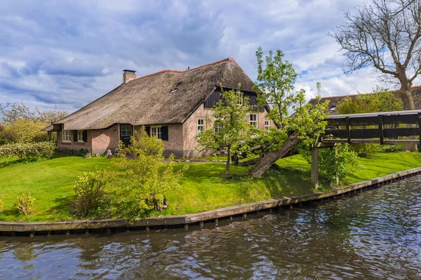 Aldeia Holandesa Típica Giethoorn Nos Países Baixos Arquitetura Fundo — Fotografia de Stock