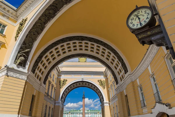 Triumphal Arch General Staff Palace Square Saint Petersburg Russia — Stock Photo, Image